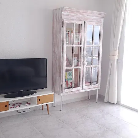 Vistas A 50 M Playa * Бенидорм